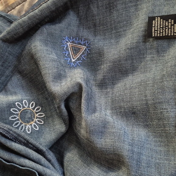 Dg2 Embroiderd Chambray Short Split Sleeve Pockets Midi Dress Size Medium Cotton - Picture 11 of 12